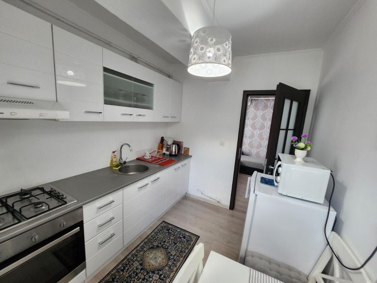 Boutique City Retreats Apartments Ясси Екстер'єр фото