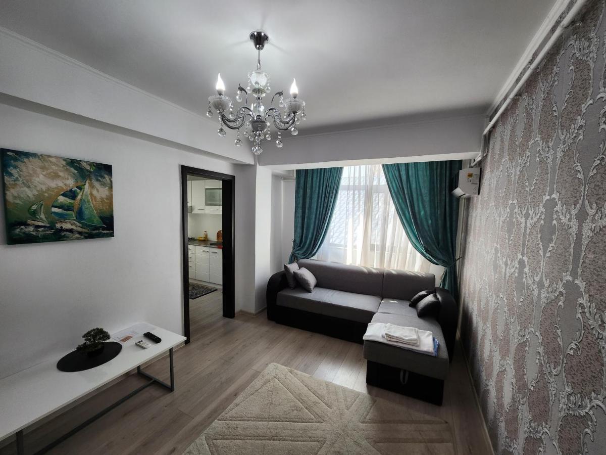 Boutique City Retreats Apartments Ясси Екстер'єр фото
