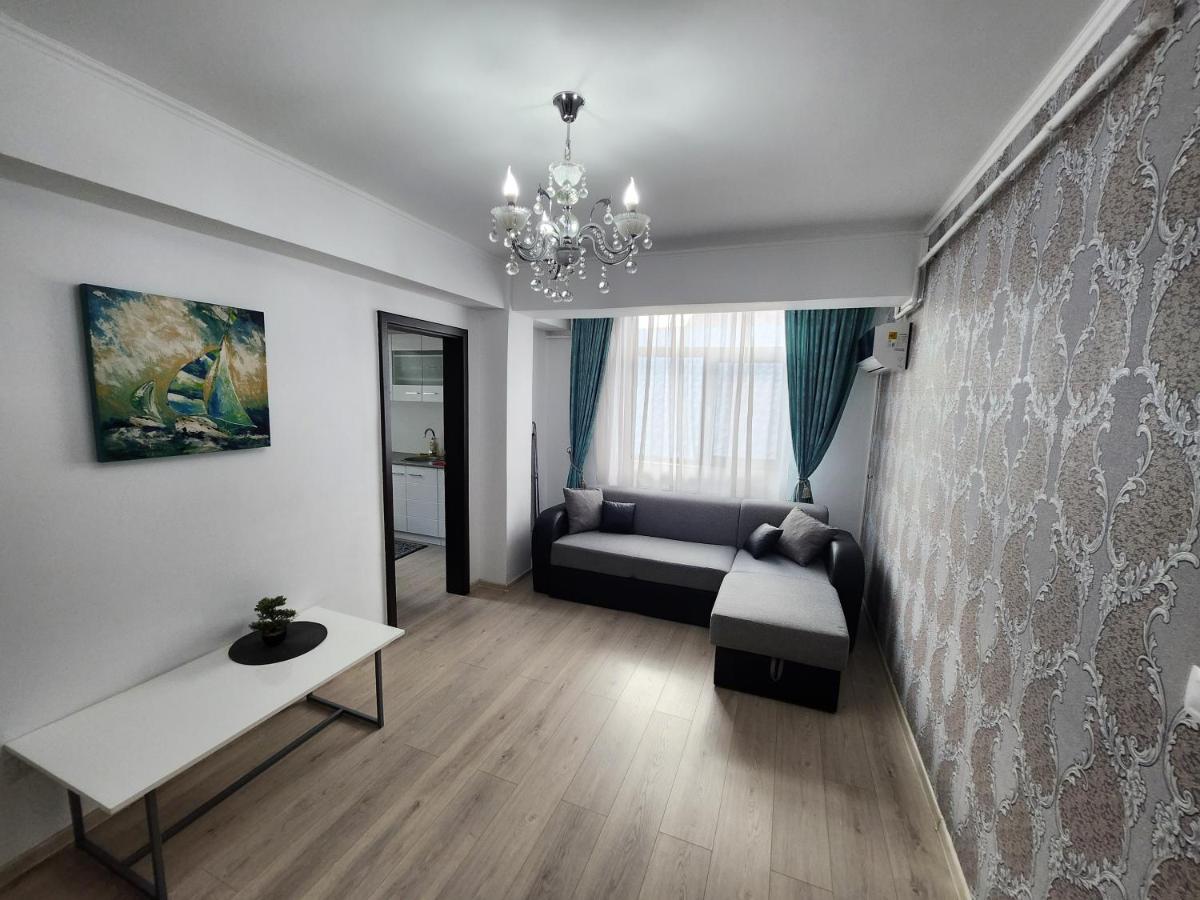 Boutique City Retreats Apartments Ясси Екстер'єр фото