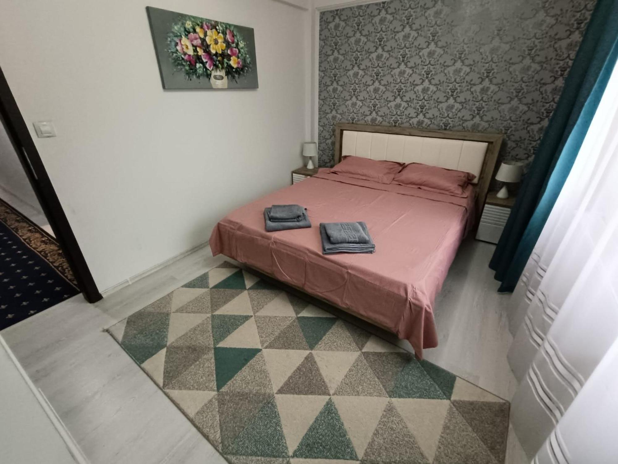 Boutique City Retreats Apartments Ясси Екстер'єр фото
